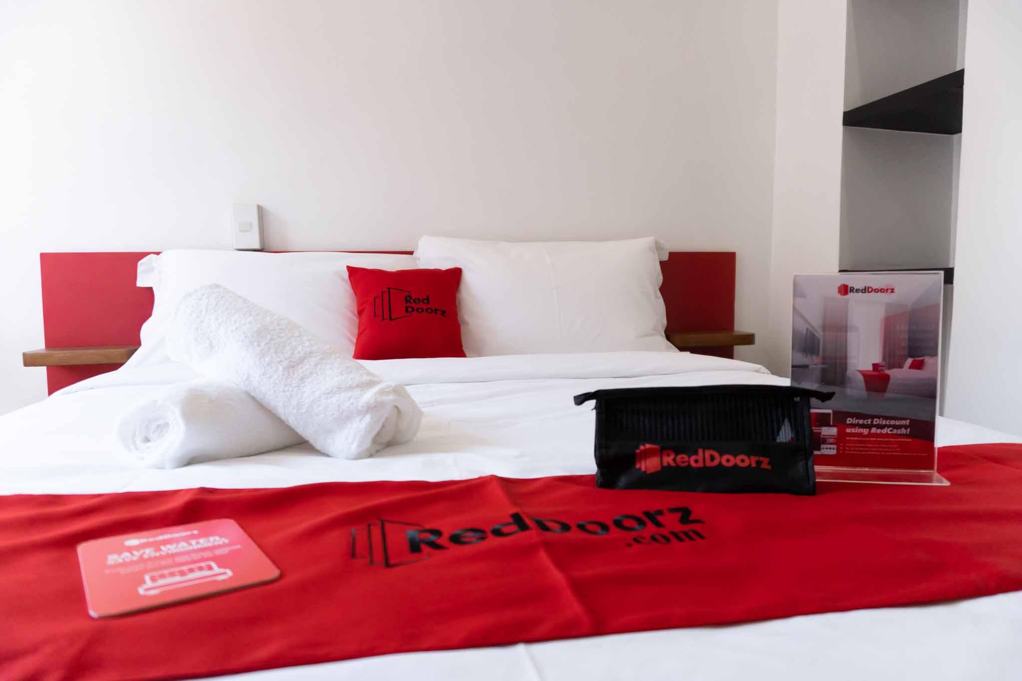 Reddoorz Plus At Mm Hotel Las Pinas Former Reddoorz Plus Near Bamboo Organ Εξωτερικό φωτογραφία
