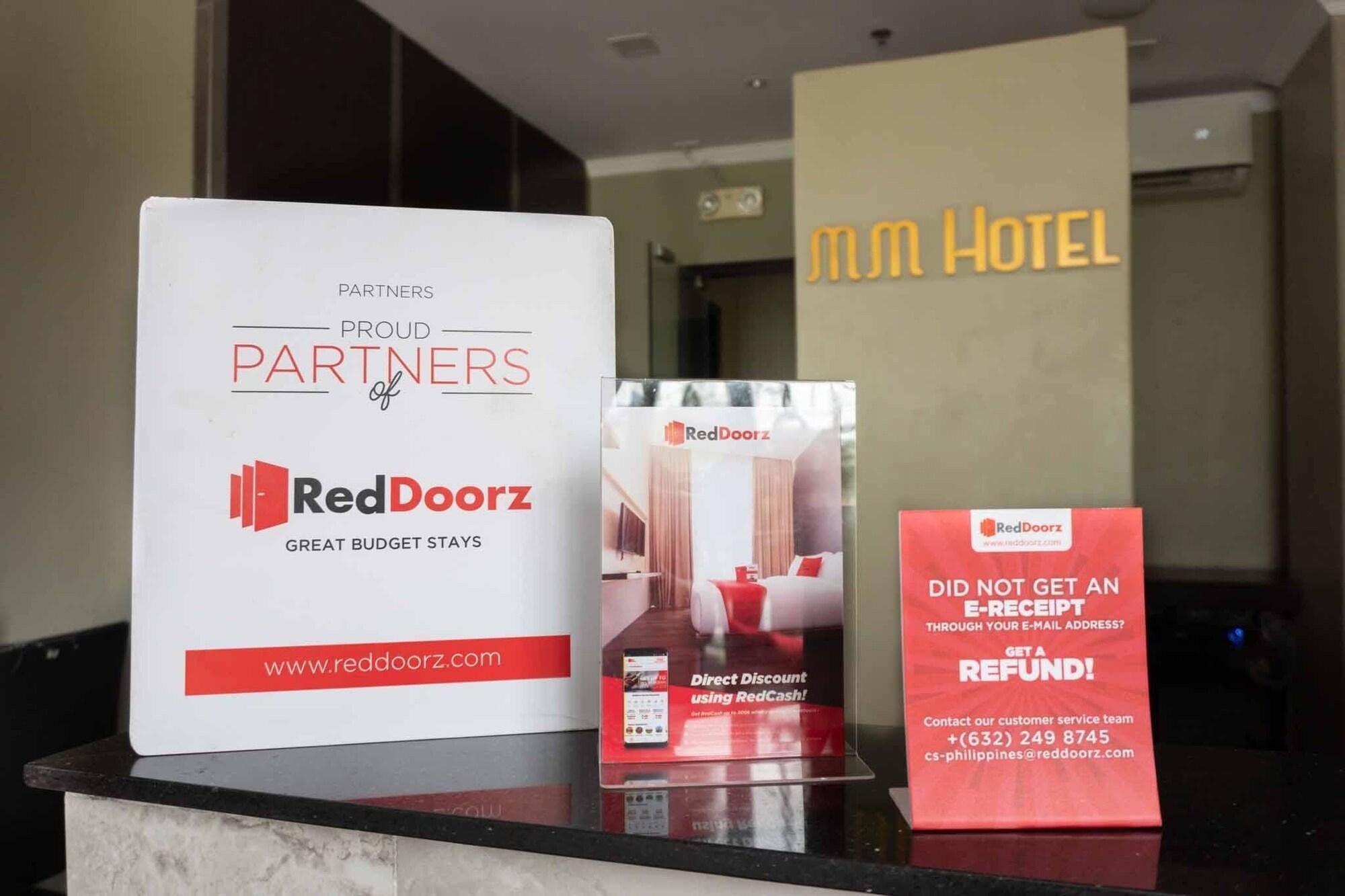 Reddoorz Plus At Mm Hotel Las Pinas Former Reddoorz Plus Near Bamboo Organ Εξωτερικό φωτογραφία