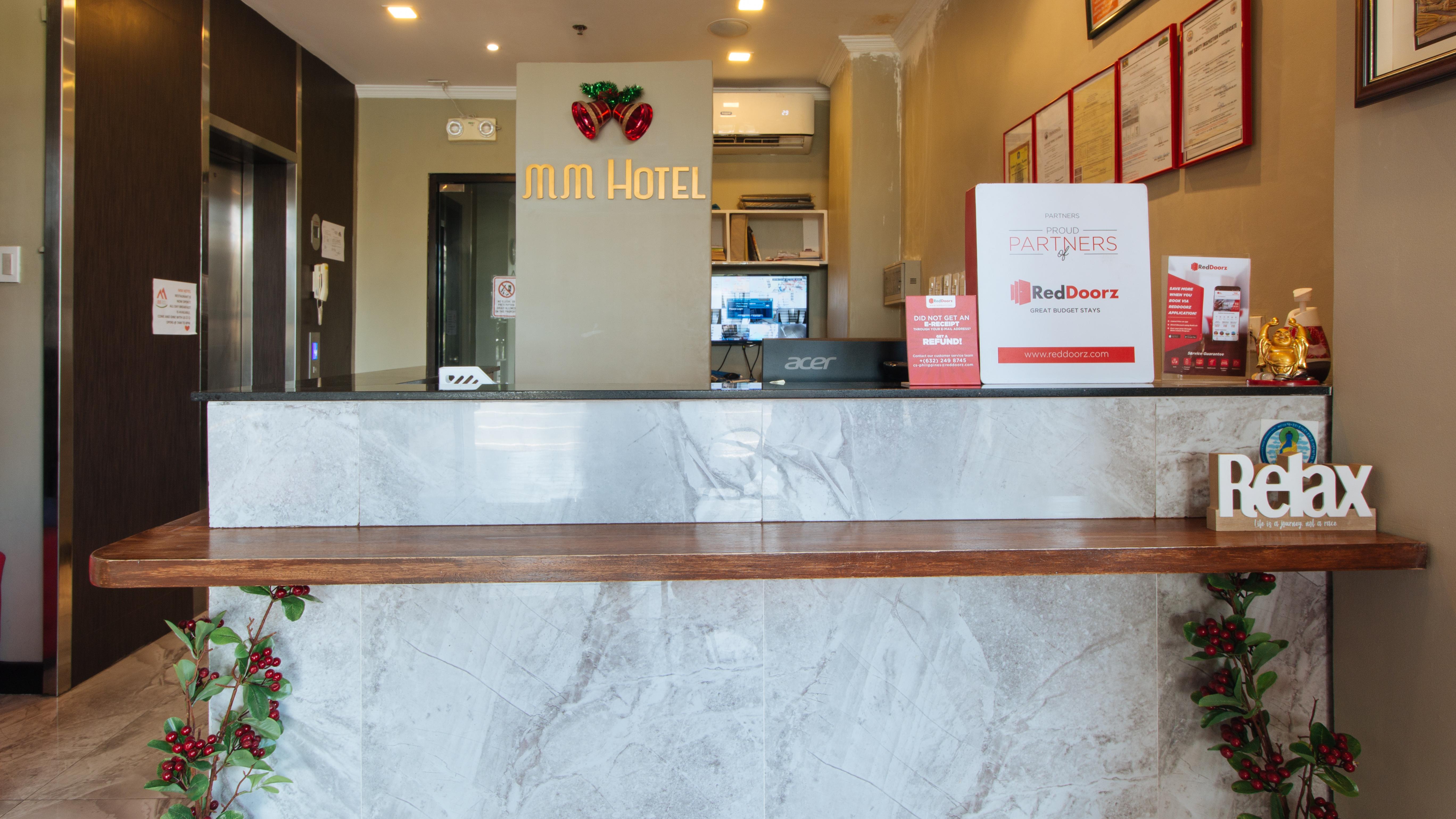 Reddoorz Plus At Mm Hotel Las Pinas Former Reddoorz Plus Near Bamboo Organ Εξωτερικό φωτογραφία