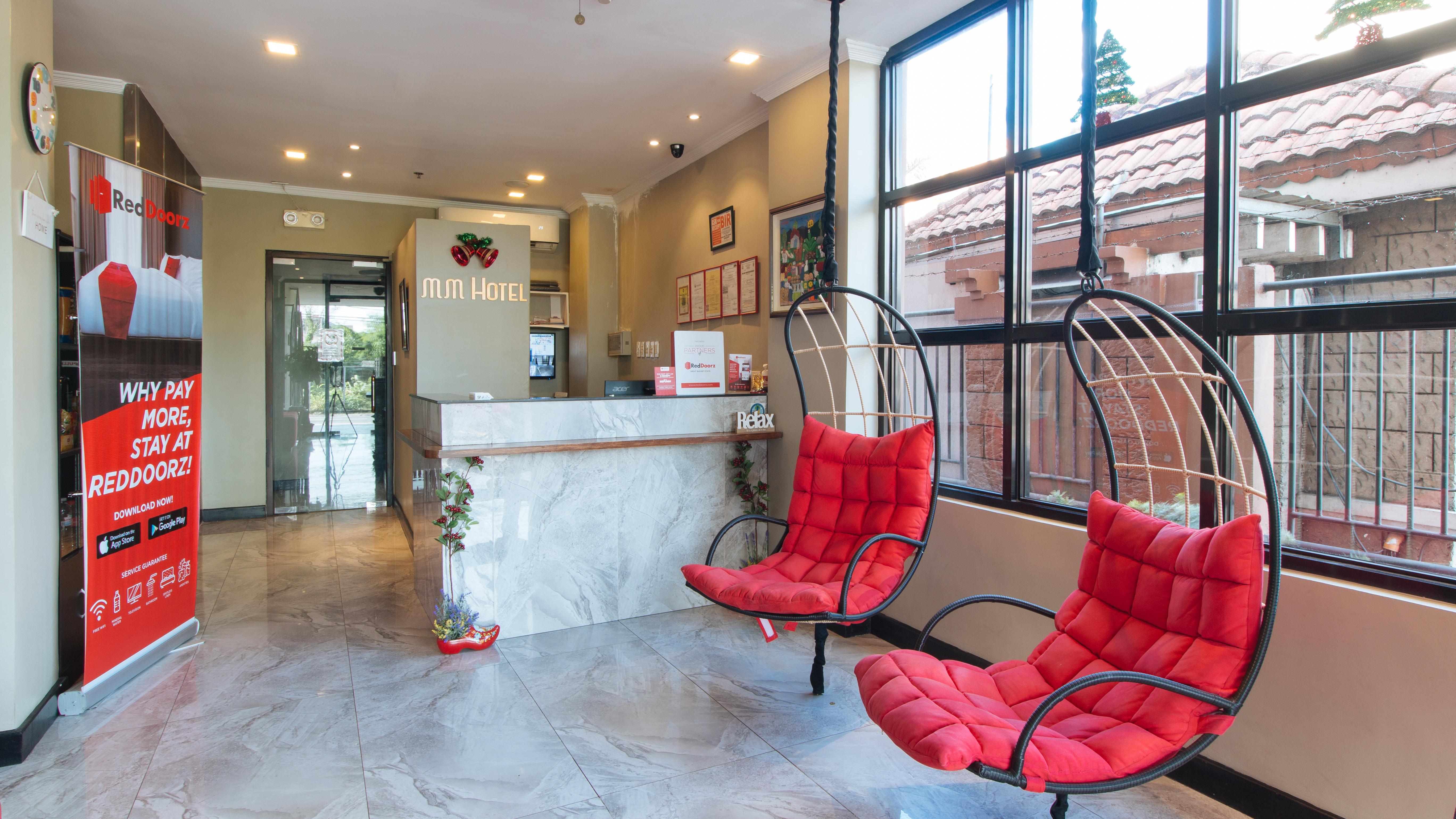 Reddoorz Plus At Mm Hotel Las Pinas Former Reddoorz Plus Near Bamboo Organ Εξωτερικό φωτογραφία