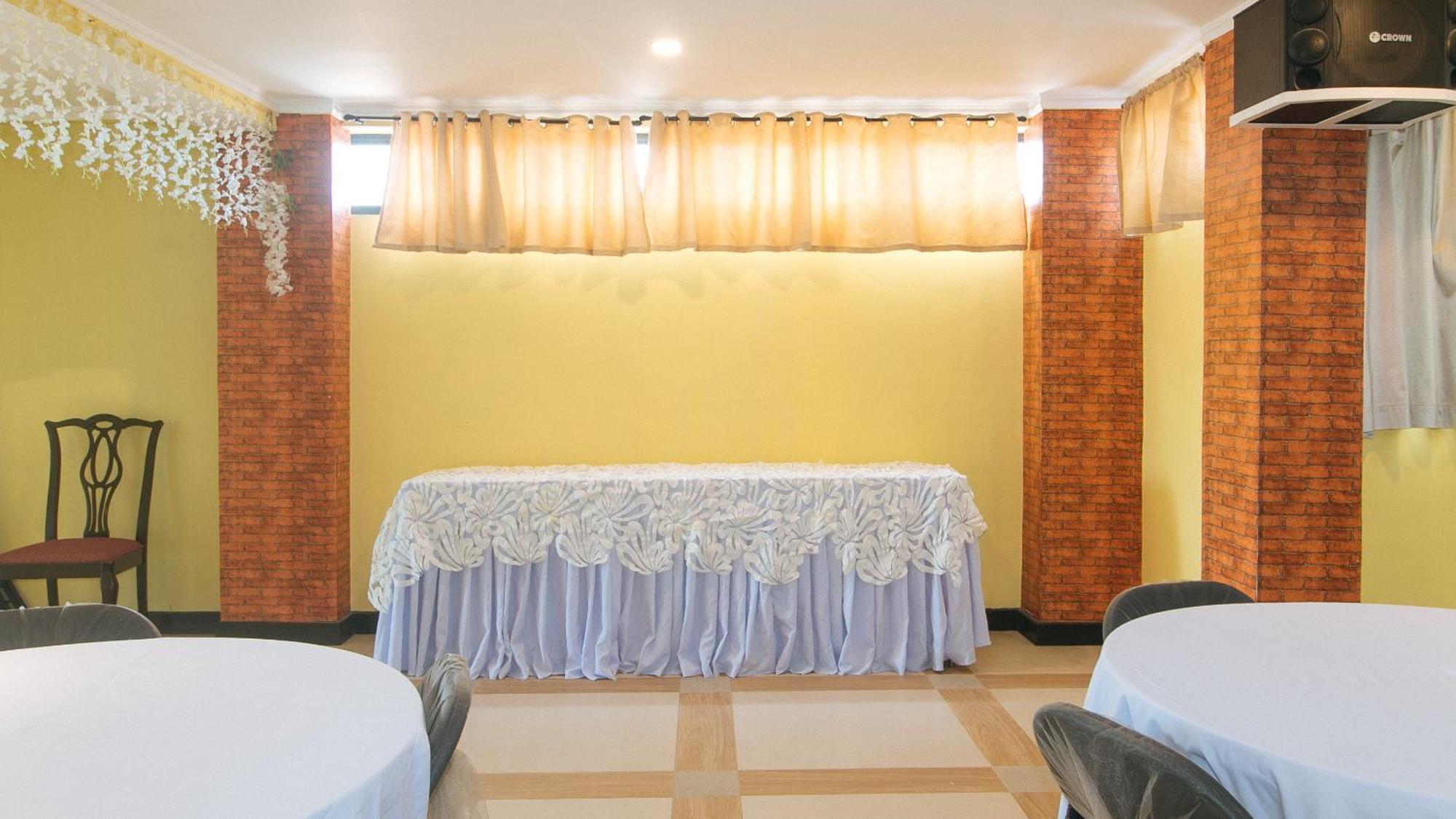 Reddoorz Plus At Mm Hotel Las Pinas Former Reddoorz Plus Near Bamboo Organ Εξωτερικό φωτογραφία