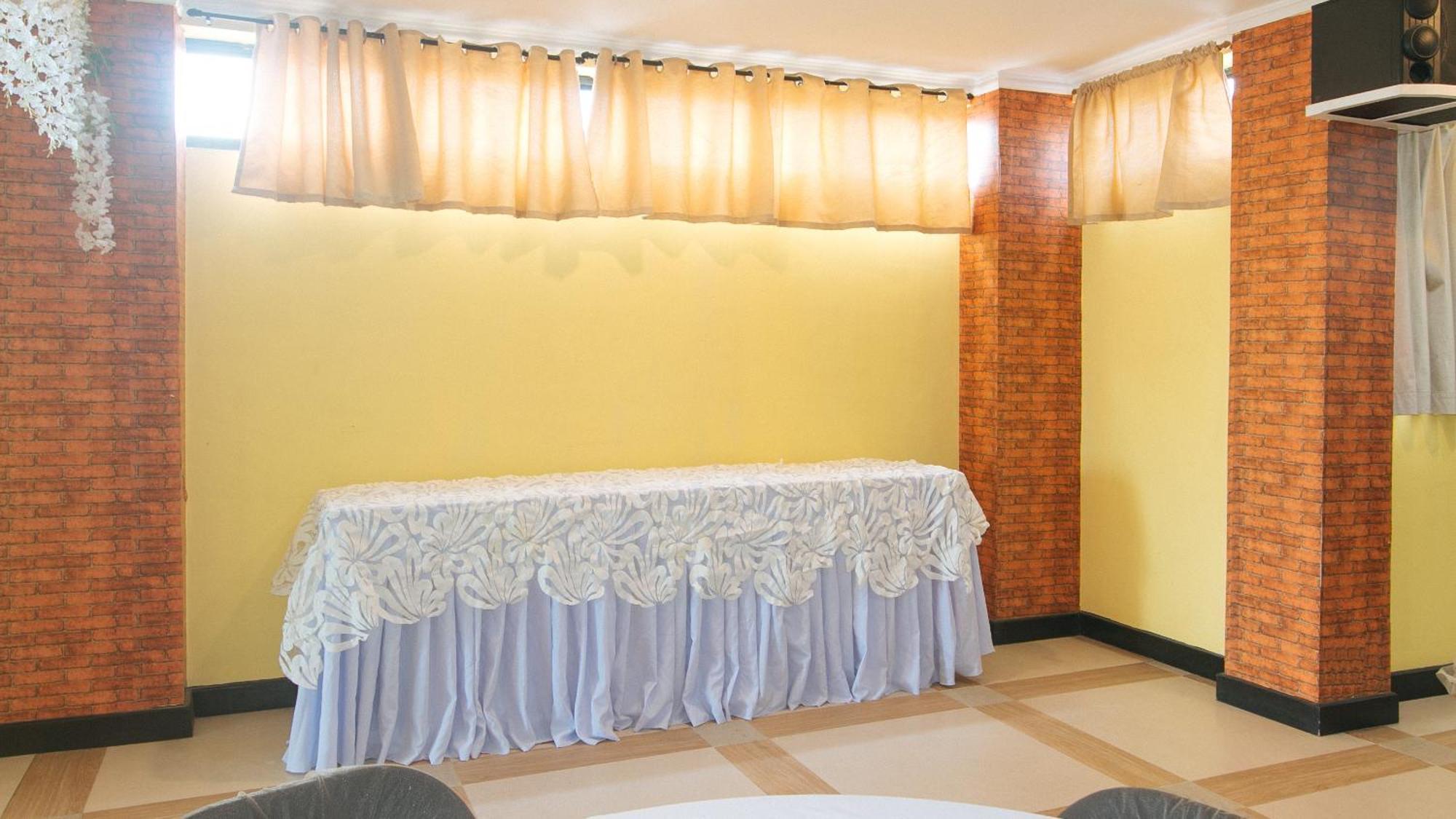 Reddoorz Plus At Mm Hotel Las Pinas Former Reddoorz Plus Near Bamboo Organ Εξωτερικό φωτογραφία