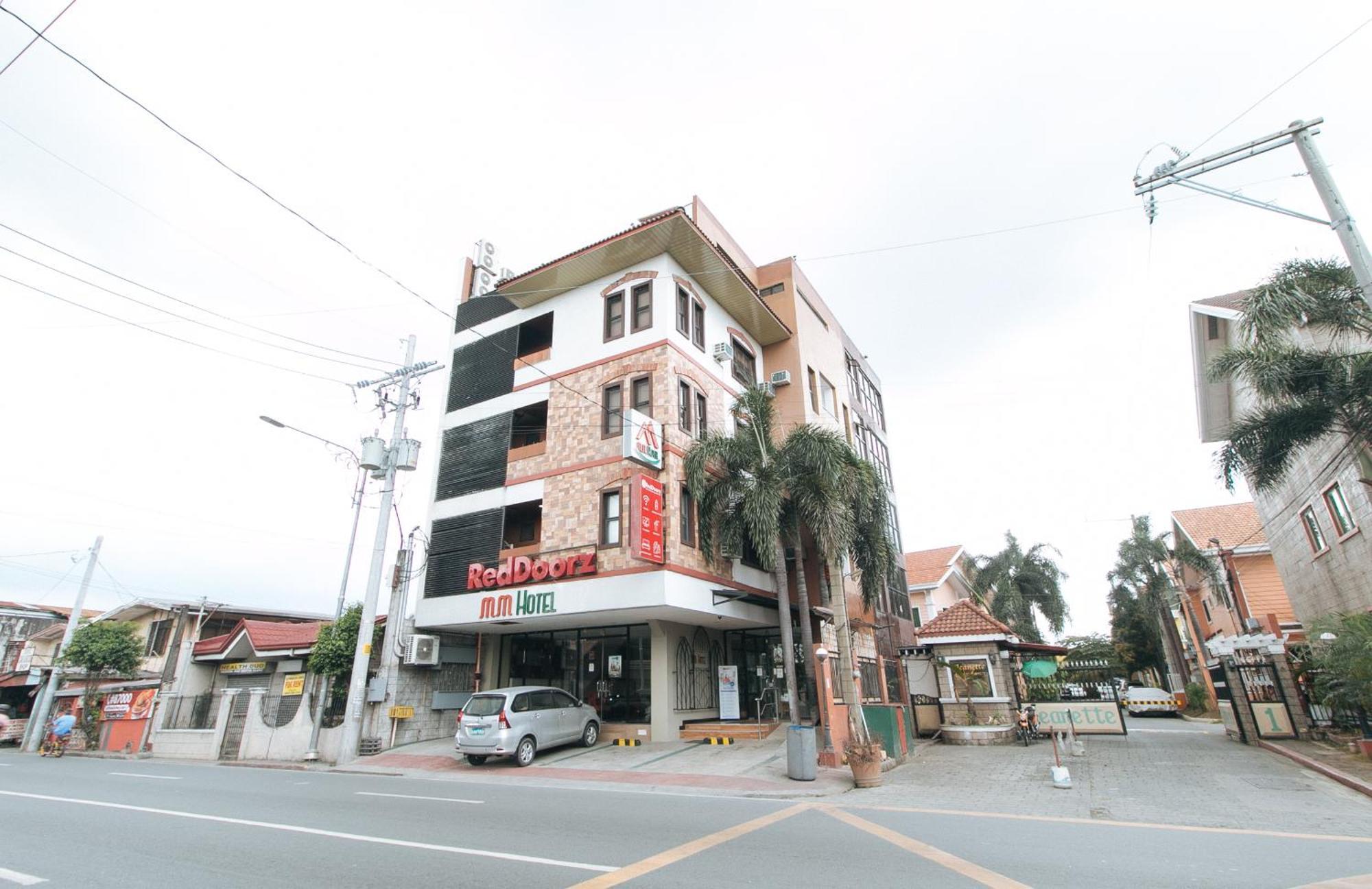 Reddoorz Plus At Mm Hotel Las Pinas Former Reddoorz Plus Near Bamboo Organ Εξωτερικό φωτογραφία