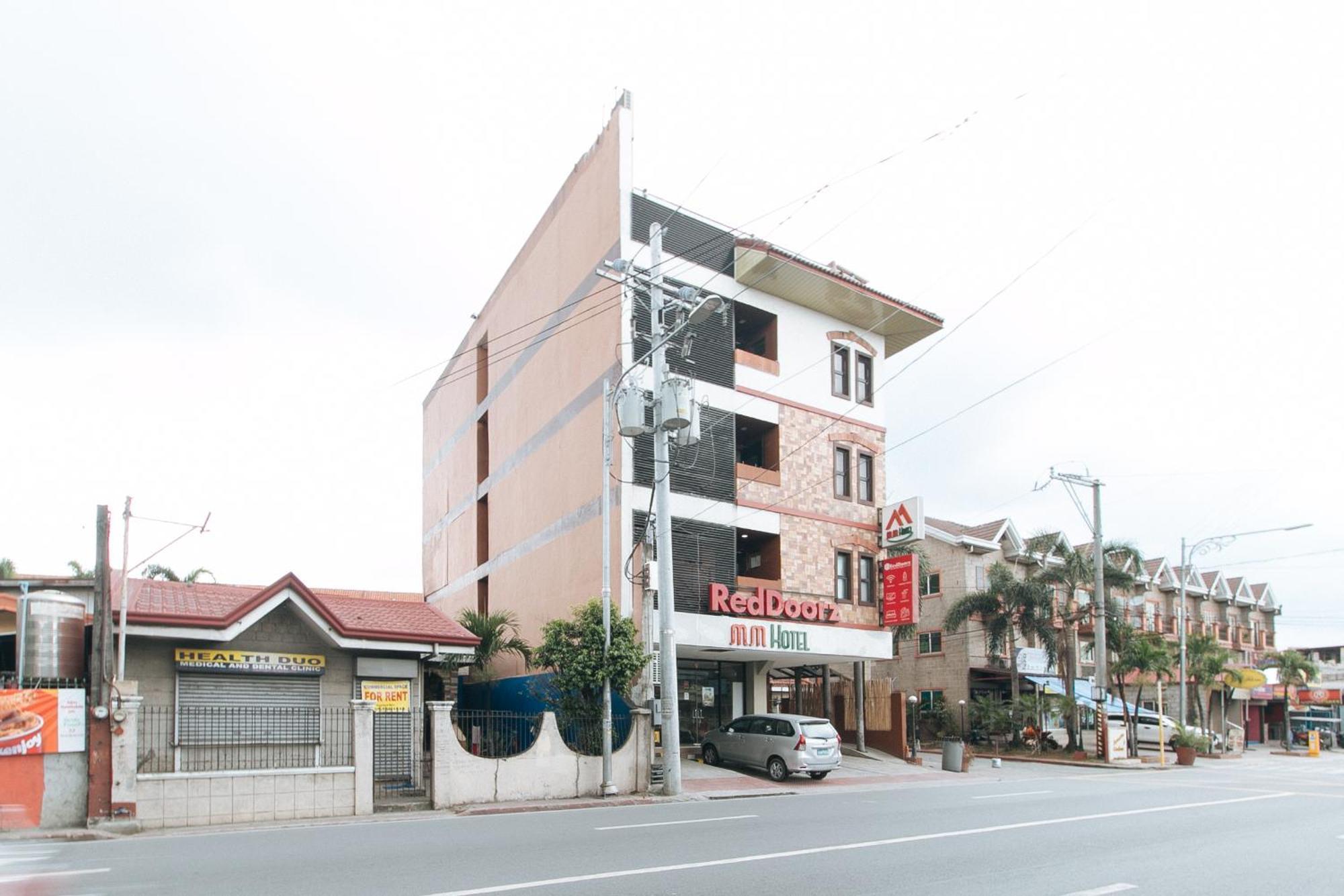 Reddoorz Plus At Mm Hotel Las Pinas Former Reddoorz Plus Near Bamboo Organ Εξωτερικό φωτογραφία