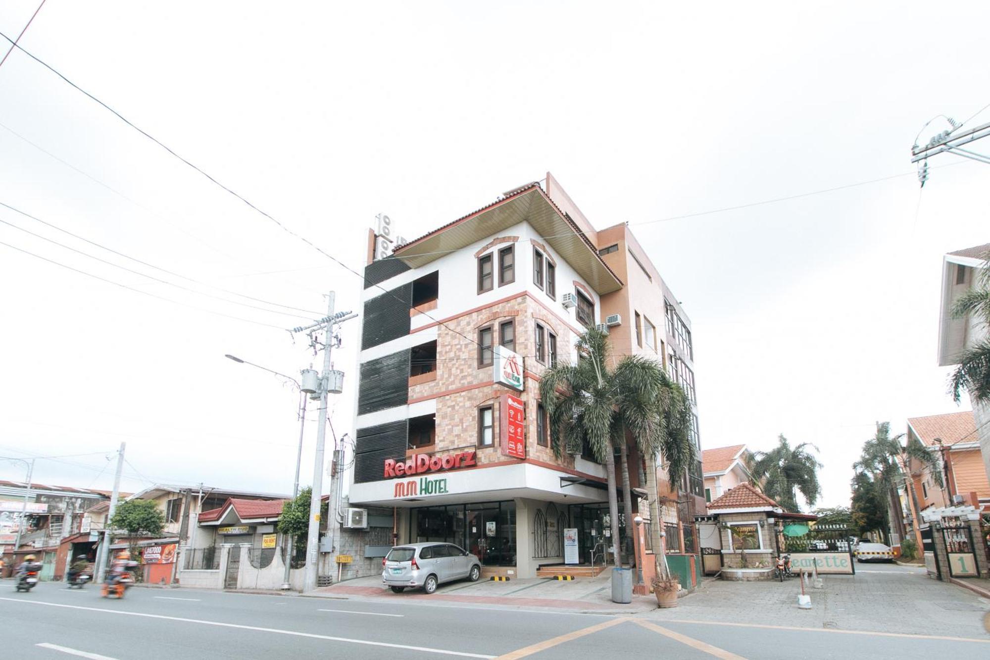 Reddoorz Plus At Mm Hotel Las Pinas Former Reddoorz Plus Near Bamboo Organ Εξωτερικό φωτογραφία
